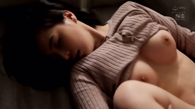 A story about how an elderly landlord took e years and i2e days to exploit the weaknesses of a female college student living next door whom he had been secretly eyeing, and completed his physical and mental training. Tsubaki Sannomiya