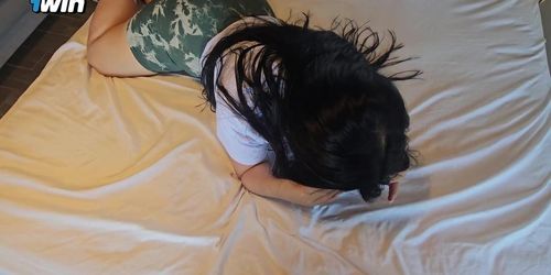 Hijastro consuela a madrastra triste con una gran follada en hermoso paisaje de Bucaramanga