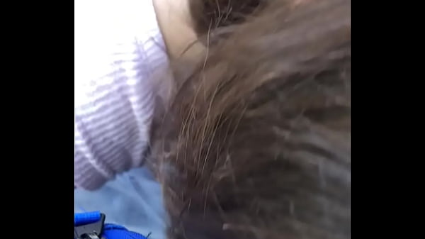 Amateur novia chupando polla fuera