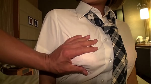https://bit.ly/elWb6XW Sexo gonzo con puta de grandes pechos. En realidad es tímida a pesar de su aspecto lascivo. Tiene estilo perrito y sexo vaquera. Porno casero amateur japonés.