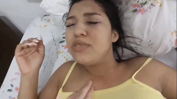 esta puta colombiana sabe que yo me exito con solo verla bailar y yo que vengo de Estados Unidos estoy listo para probar carne colombiana