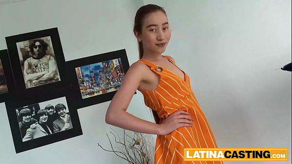 Apretado latina arrancado de deepthroat y anal