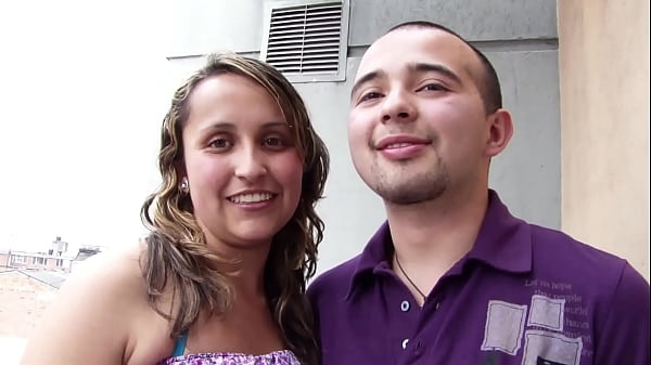 Pareja colombiana graba su primer video porno con un director profesional que los hizo sudar