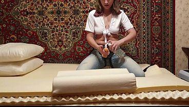 Anastasia Ama follando a un esclavo con strap-on anal sumisión hombre amateur casero Sasha Earth