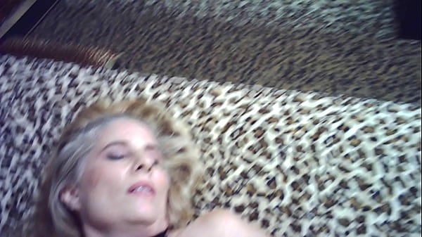 POV PUSSYFUCKING MISSIONARY SEX
