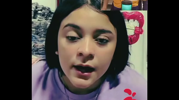 Chica venezolana caliente hormonal.
