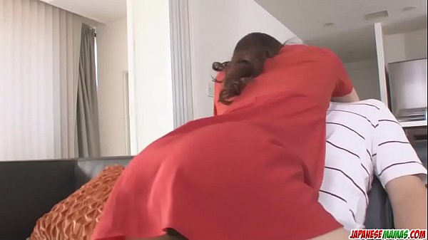 La caliente japonesa Maki Hojo en un video de sexo duro
