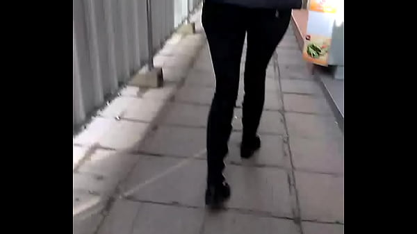 milf walking2