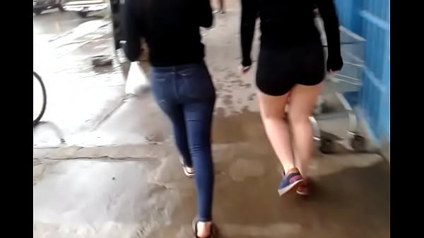 gran culo caminando