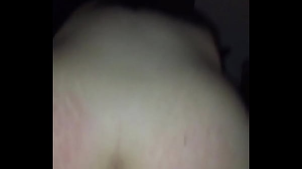 Latina culona cabalgando