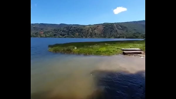 Casera se manosea