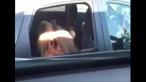 Mamada en coche público