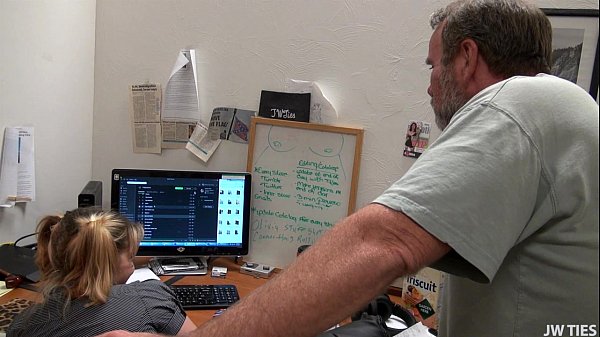 Un laico en el trabajo xvideos hd