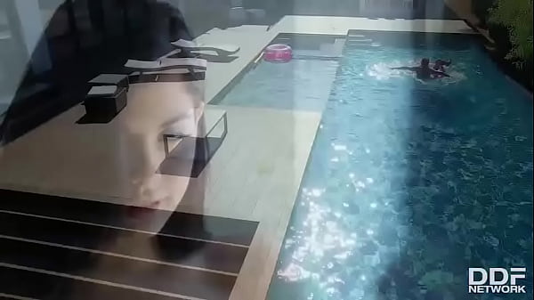 Pequeña latina follada duro