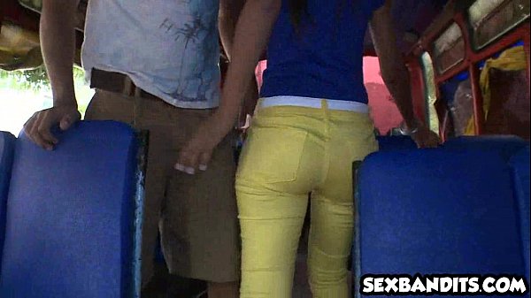 Gorgeous face and body Colombiana gets nailed really hard 2o