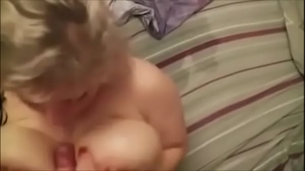 Tetona MILF facial