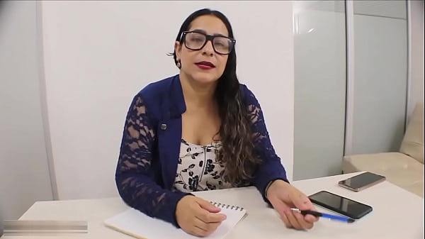 What a great sexual therapy with the sexiest doctor I've ever seen - Porn in Spanish