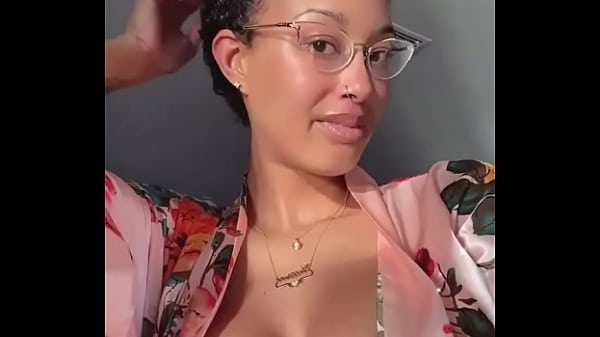 MILF fresca